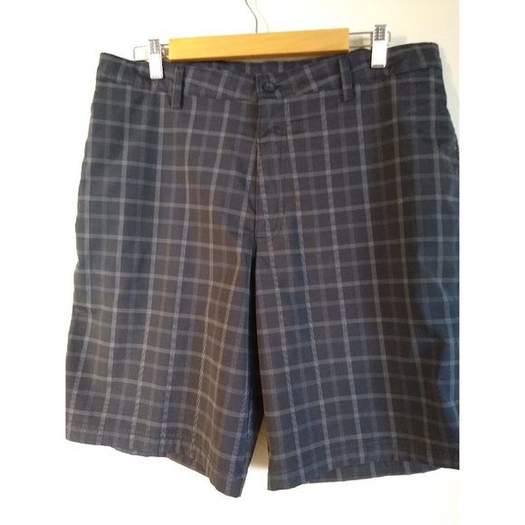 Men's Black Plaid CHAMPION Flat Front Dress Shorts Size 36 - Picture 1 of 6